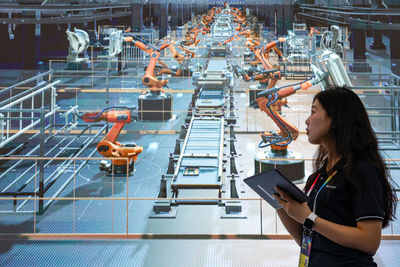 新春走基层·听见向